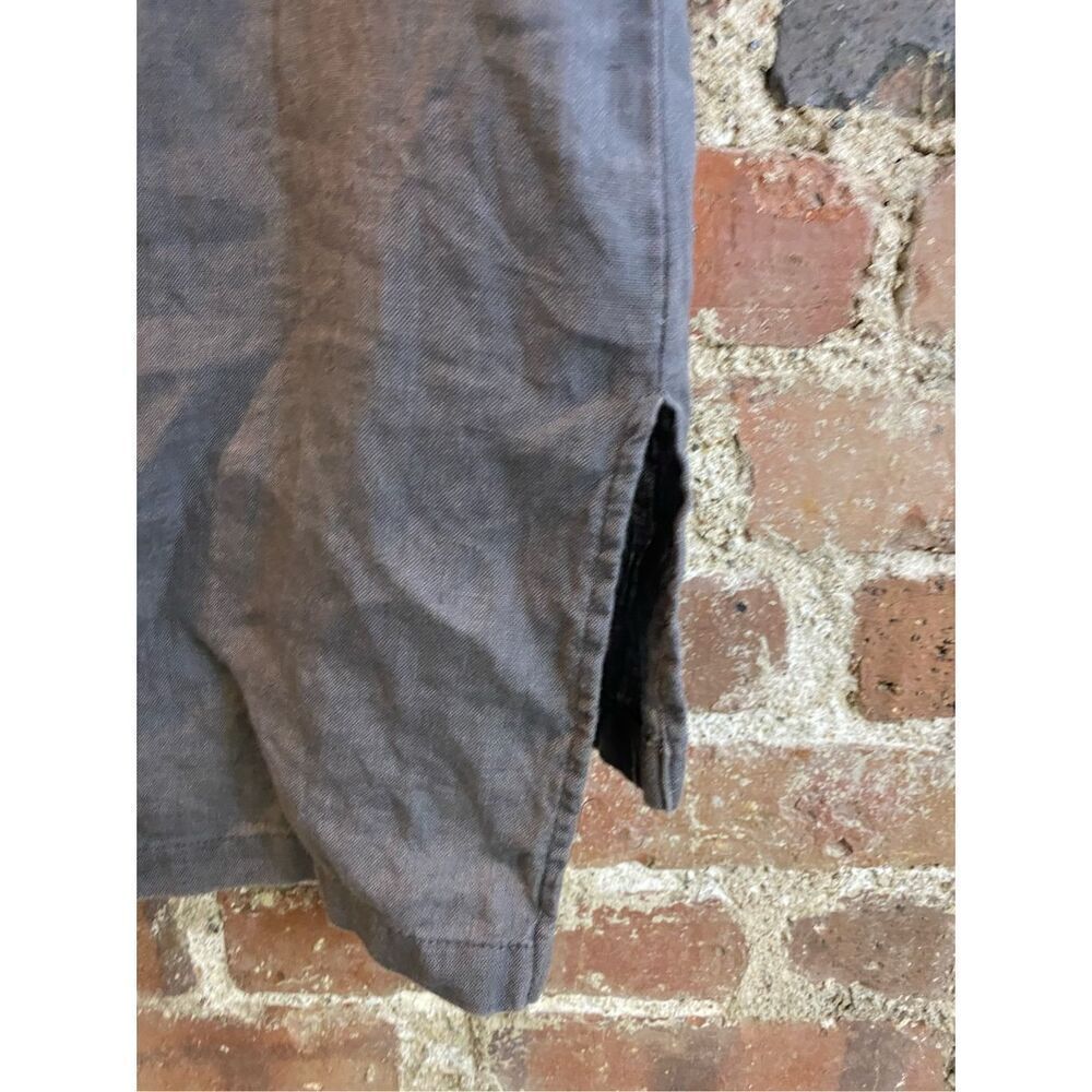 ELLEN TRACY • Denim Sleeveless 1/4 Gold Metal Front Zip Detail Scoop Neck Double - Picture 3 of 9